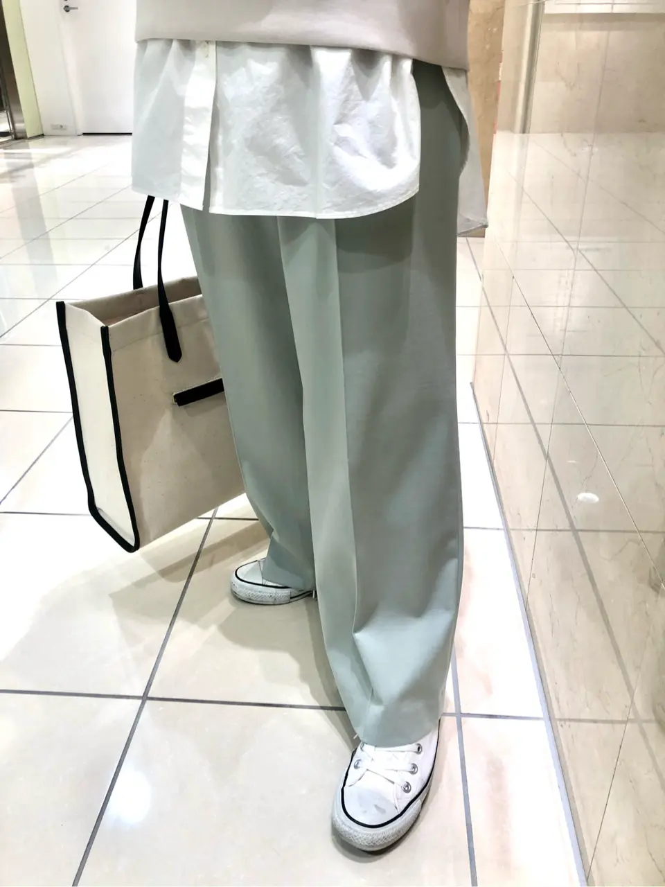 組曲 井上 コーディネート画像