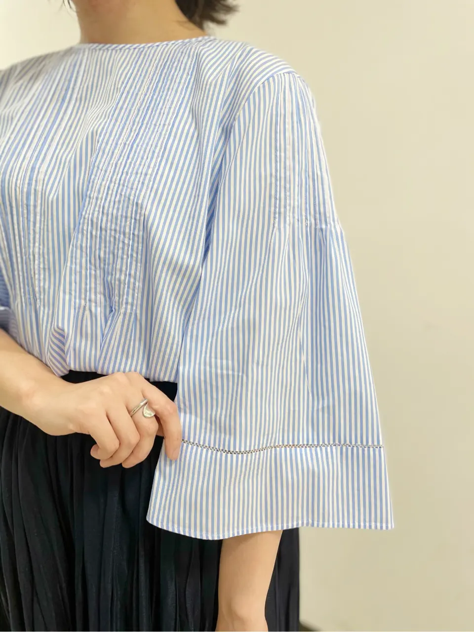 組曲 宮本 コーディネート画像