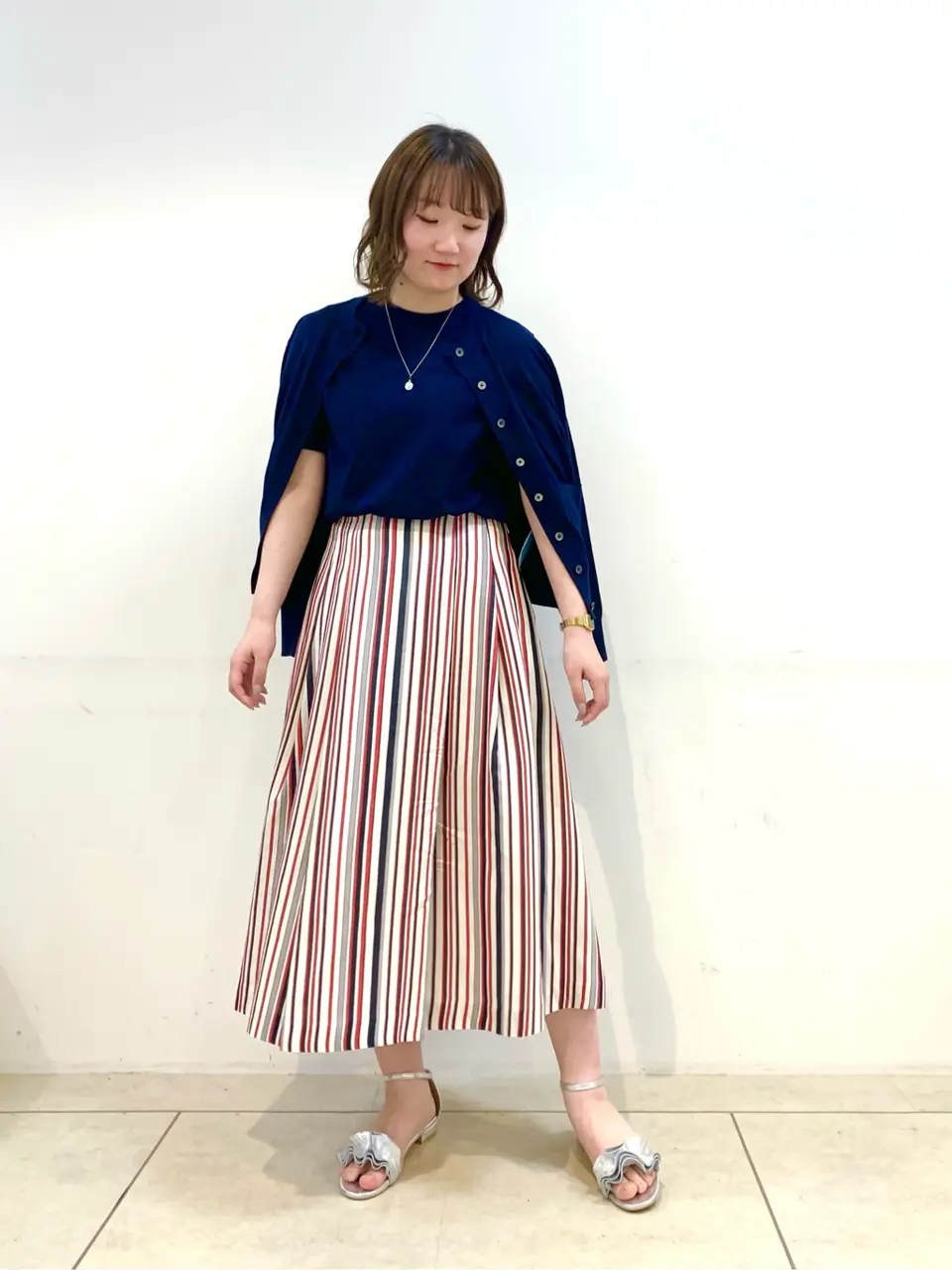 組曲 石井 コーディネート画像