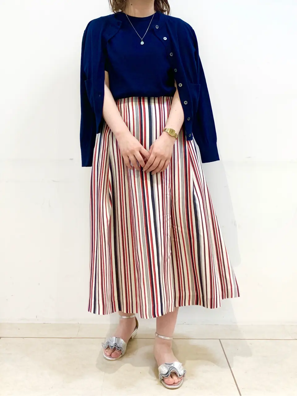 組曲 石井 コーディネート画像