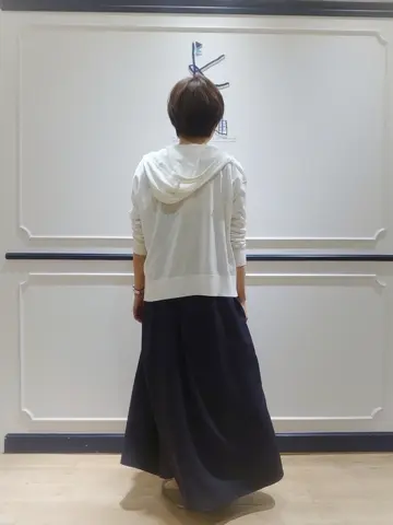 組曲 井上 コーディネート画像