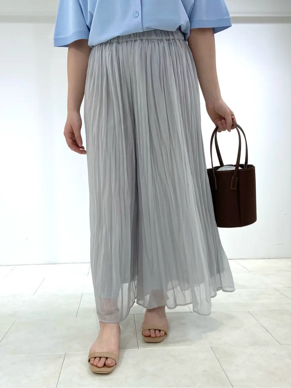 組曲 岩楯 コーディネート画像