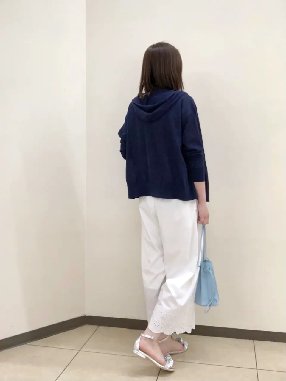 組曲 岩田 コーディネート画像