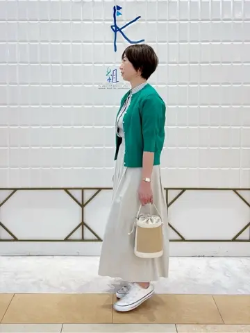 組曲 井上 コーディネート画像