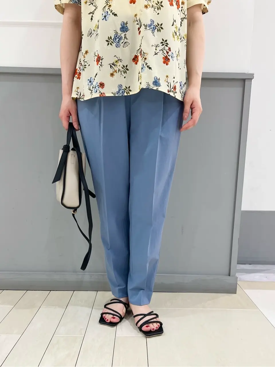 組曲 スタッフ コーディネート画像