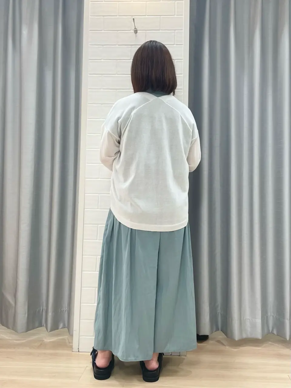 組曲 丸岡 コーディネート画像