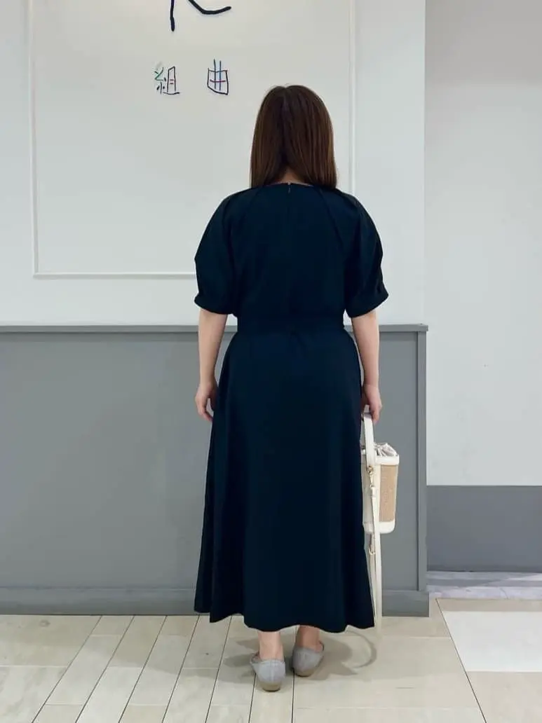 組曲 スタッフ コーディネート画像