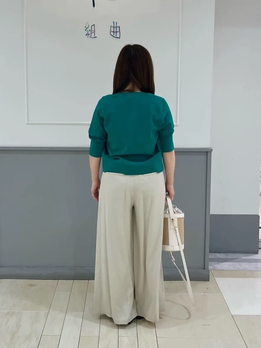 組曲 スタッフ コーディネート画像