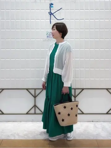 組曲 井上 コーディネート画像