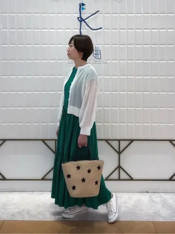 組曲 井上 コーディネート画像