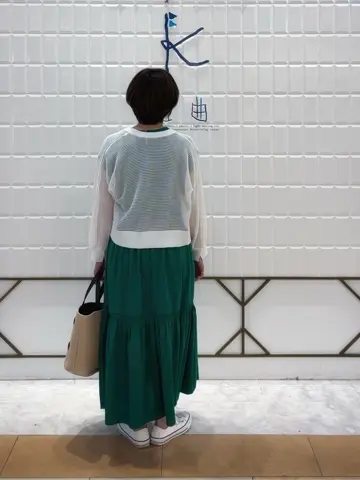 組曲 井上 コーディネート画像