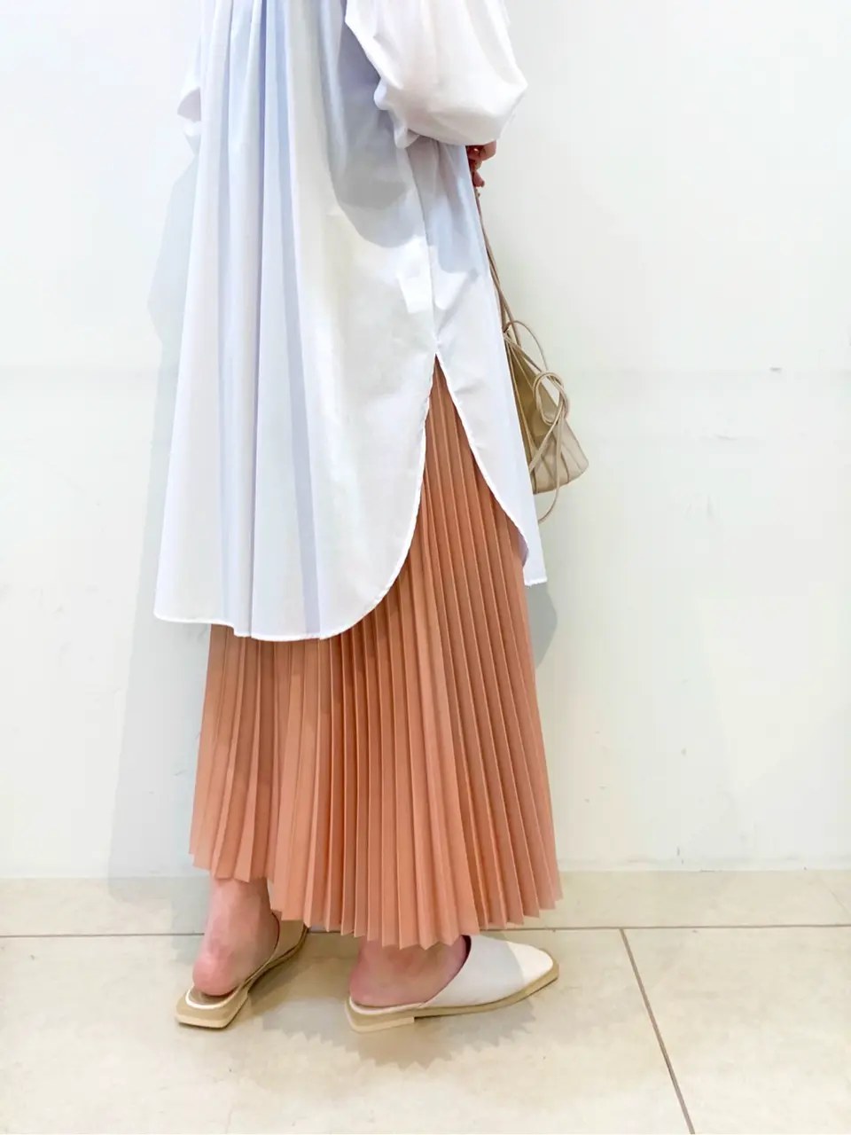 組曲 石井 コーディネート画像