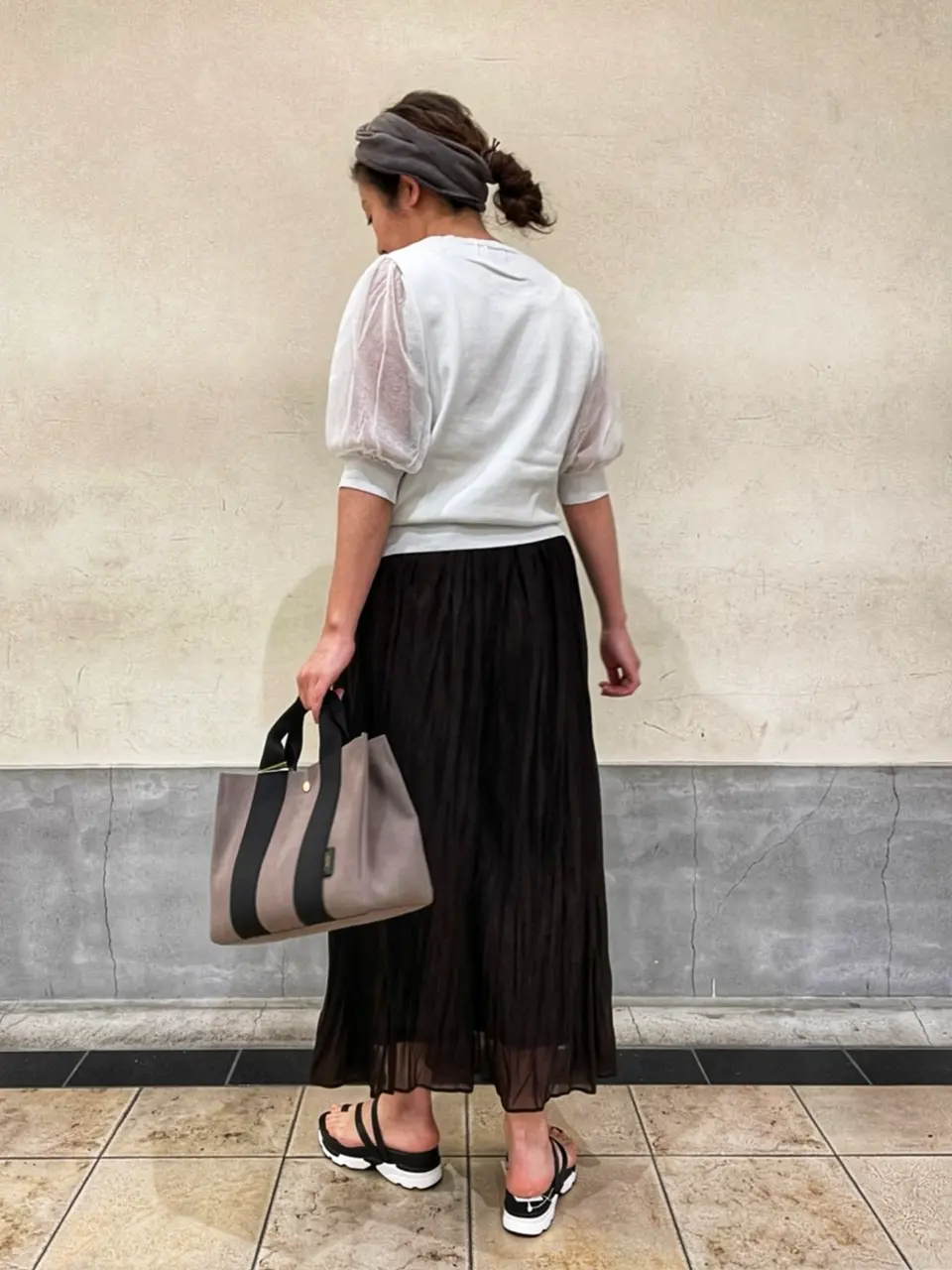 組曲 西村 コーディネート画像