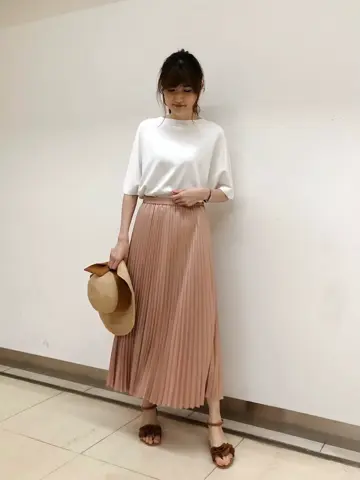 組曲 スタッフ コーディネート画像