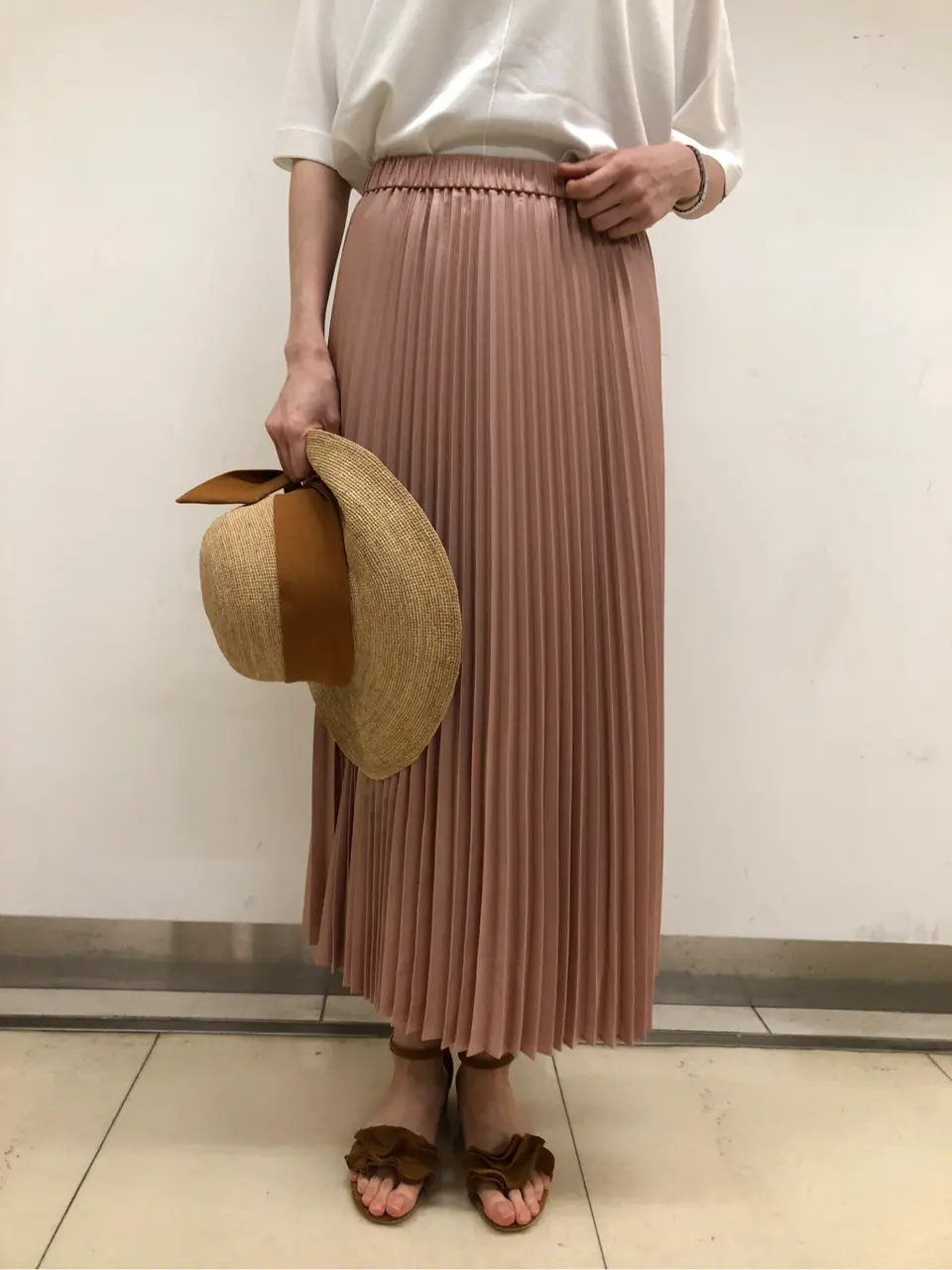 組曲 スタッフ コーディネート画像