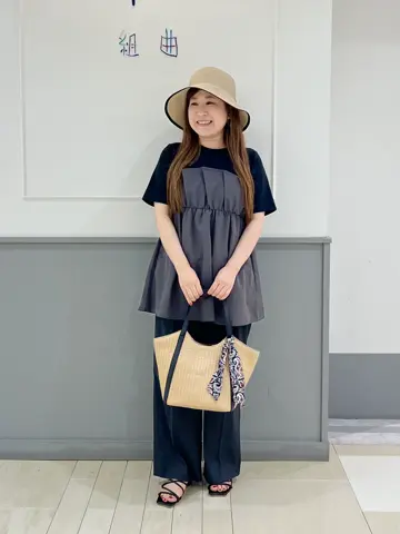 ANY SIS スタッフ コーディネート画像