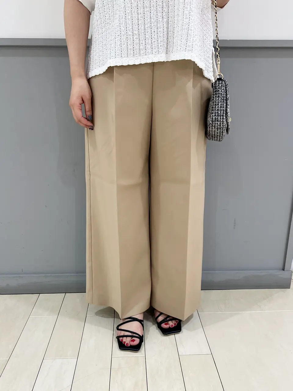 組曲 スタッフ コーディネート画像