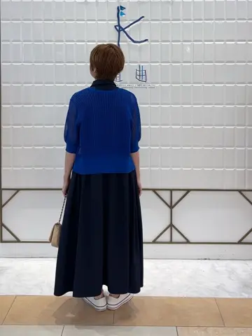 組曲 井上 コーディネート画像