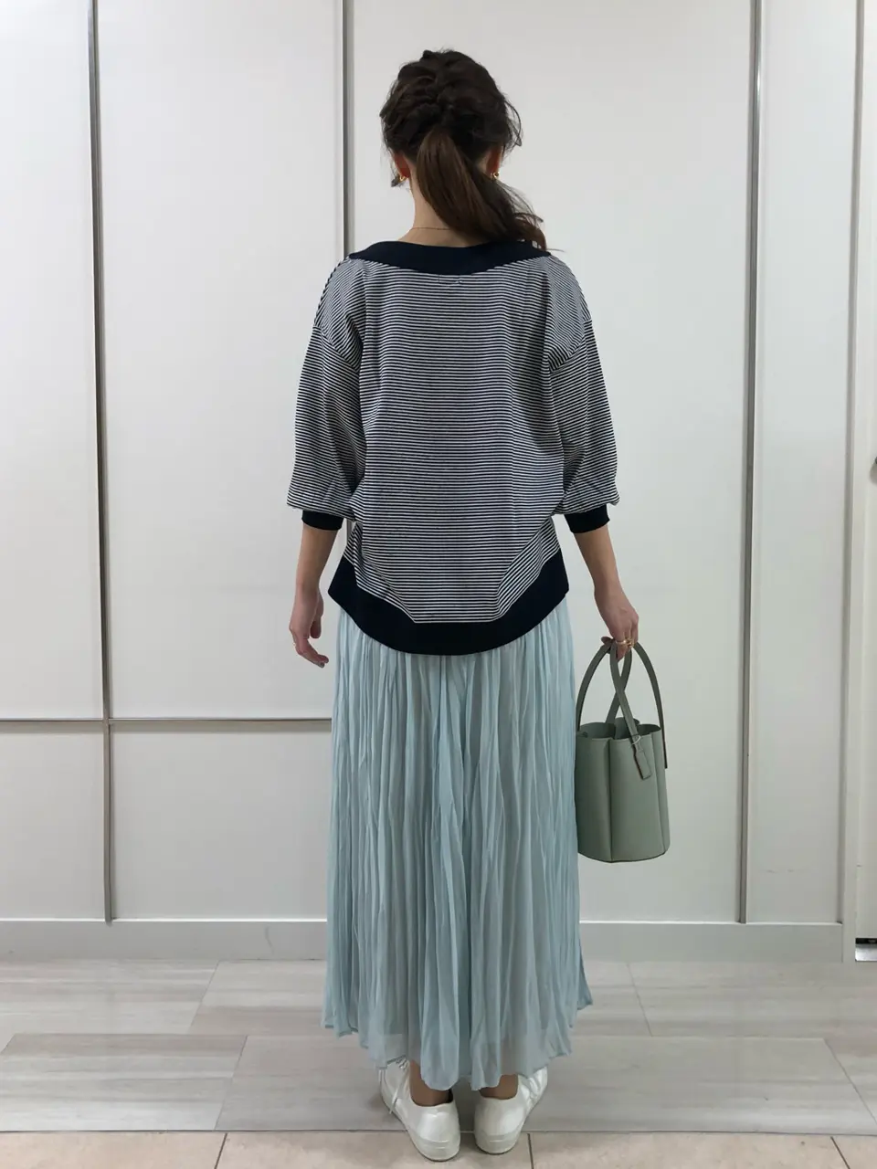 組曲 スタッフ コーディネート画像