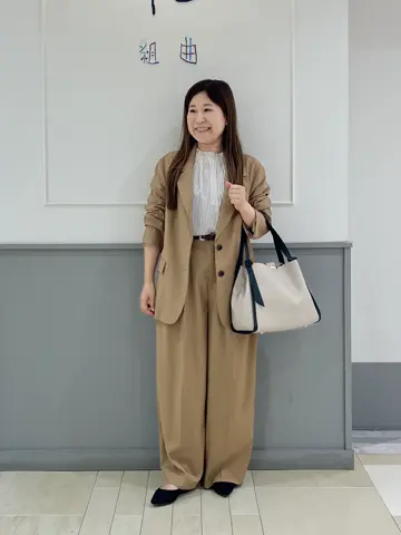 組曲 スタッフ コーディネート画像