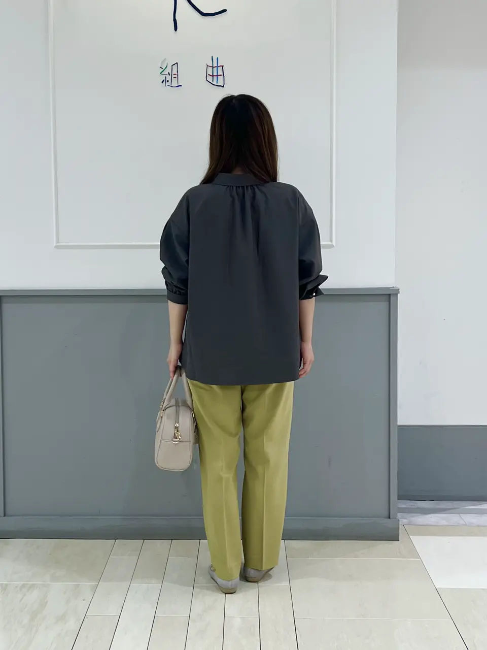 ANY SIS スタッフ コーディネート画像