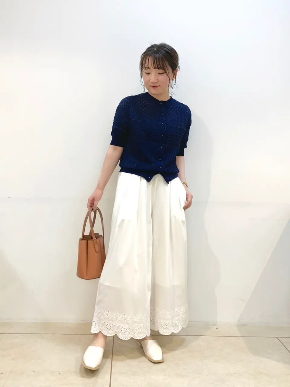 組曲 石井 コーディネート画像