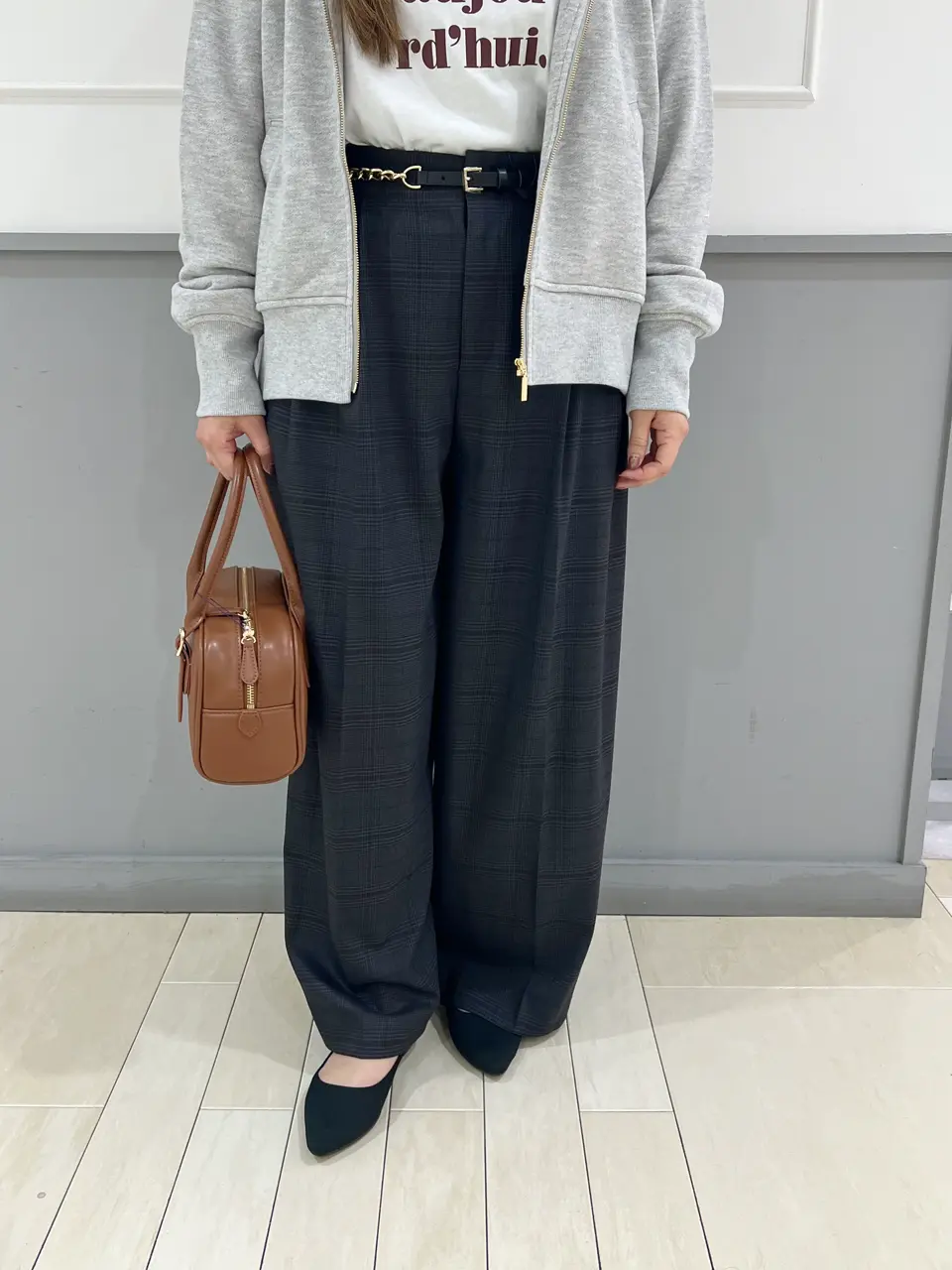 組曲 スタッフ コーディネート画像