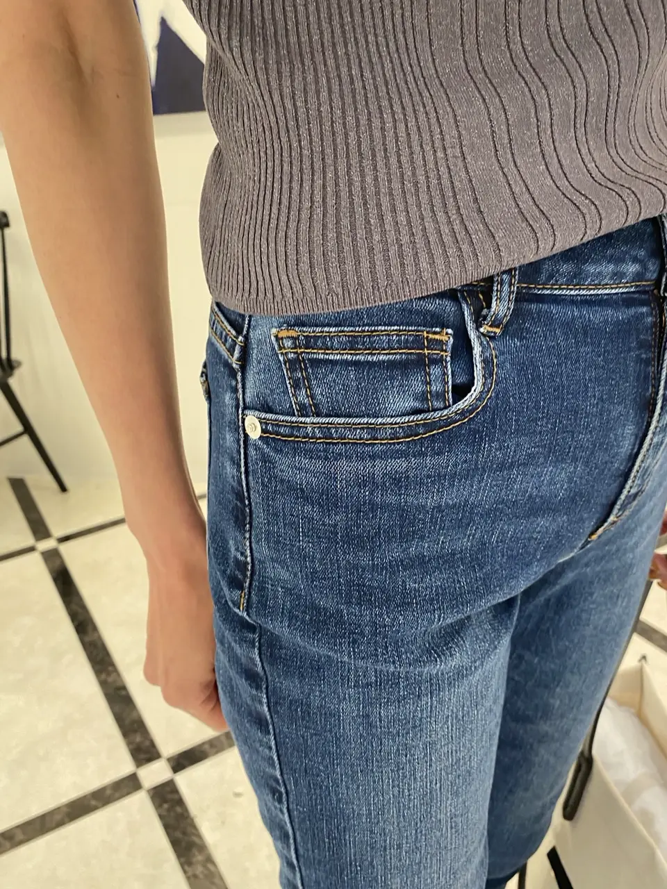 組曲 冨樫 コーディネート画像