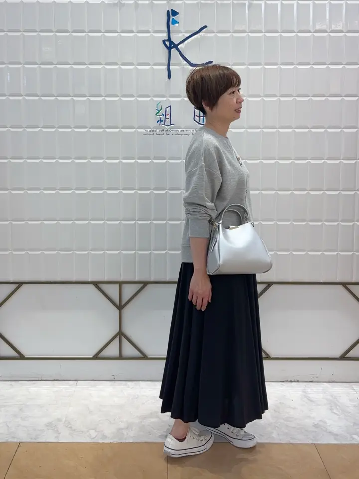 組曲 井上 コーディネート画像