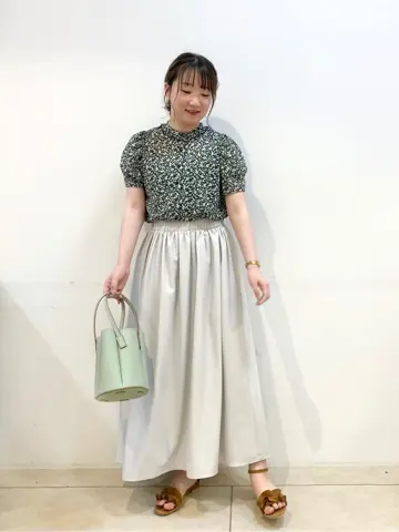 組曲 石井 コーディネート画像