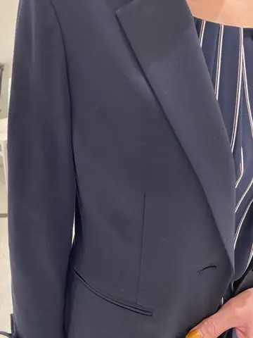 組曲 冨樫 コーディネート画像