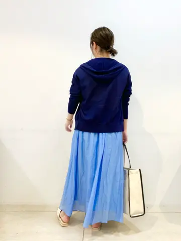 組曲 石井 コーディネート画像