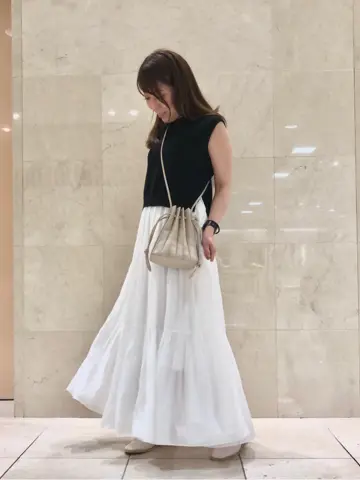 組曲 井上 コーディネート画像