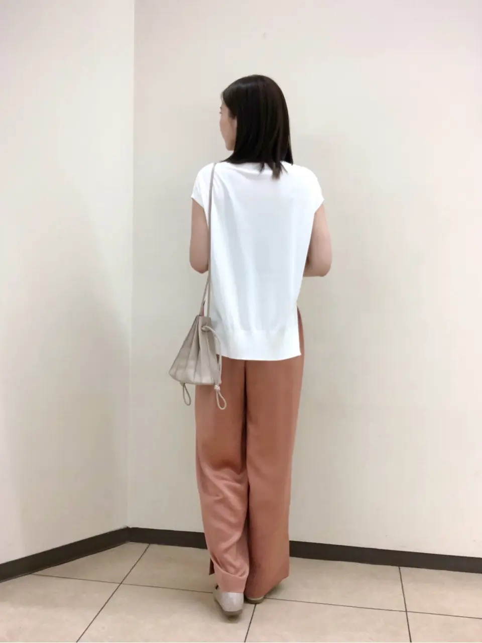 組曲 岩田 コーディネート画像