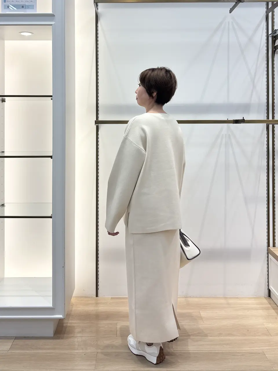 組曲 井上 コーディネート画像