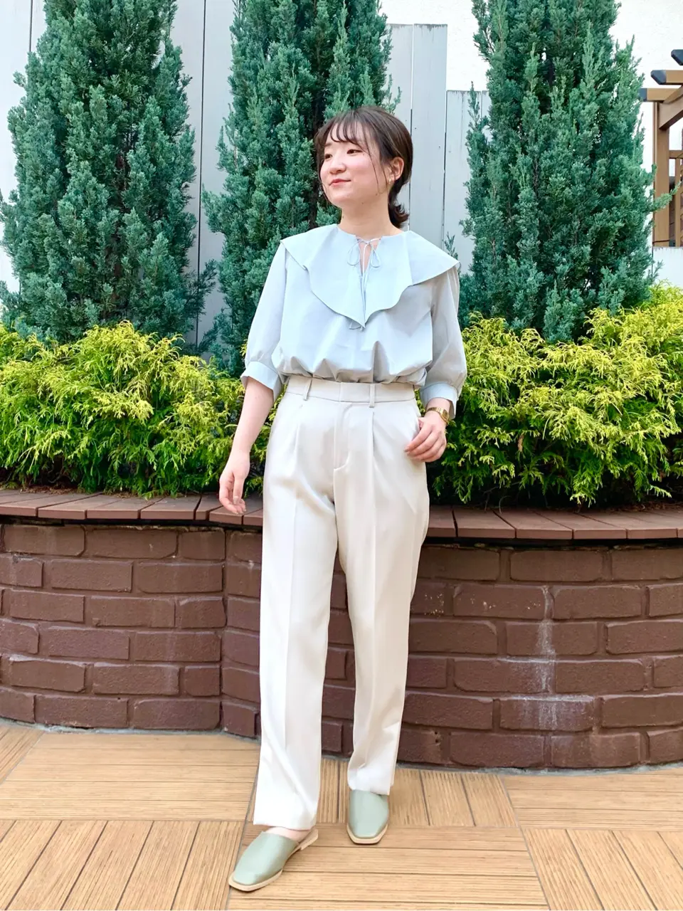 組曲 石井 コーディネート画像