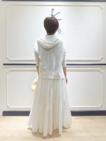 組曲 井上 コーディネート画像