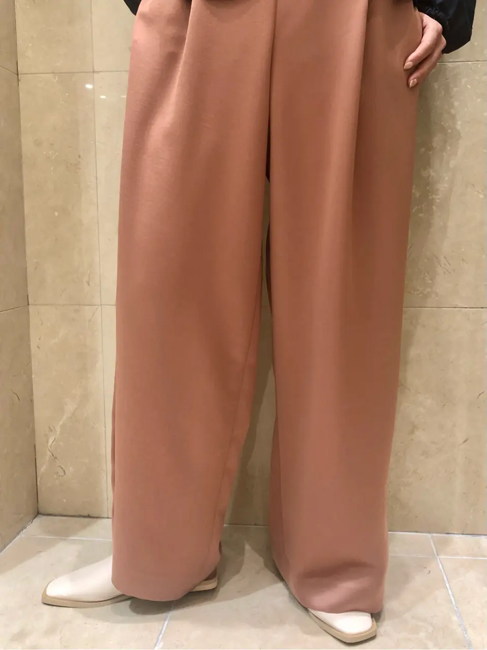 組曲 井上 コーディネート画像