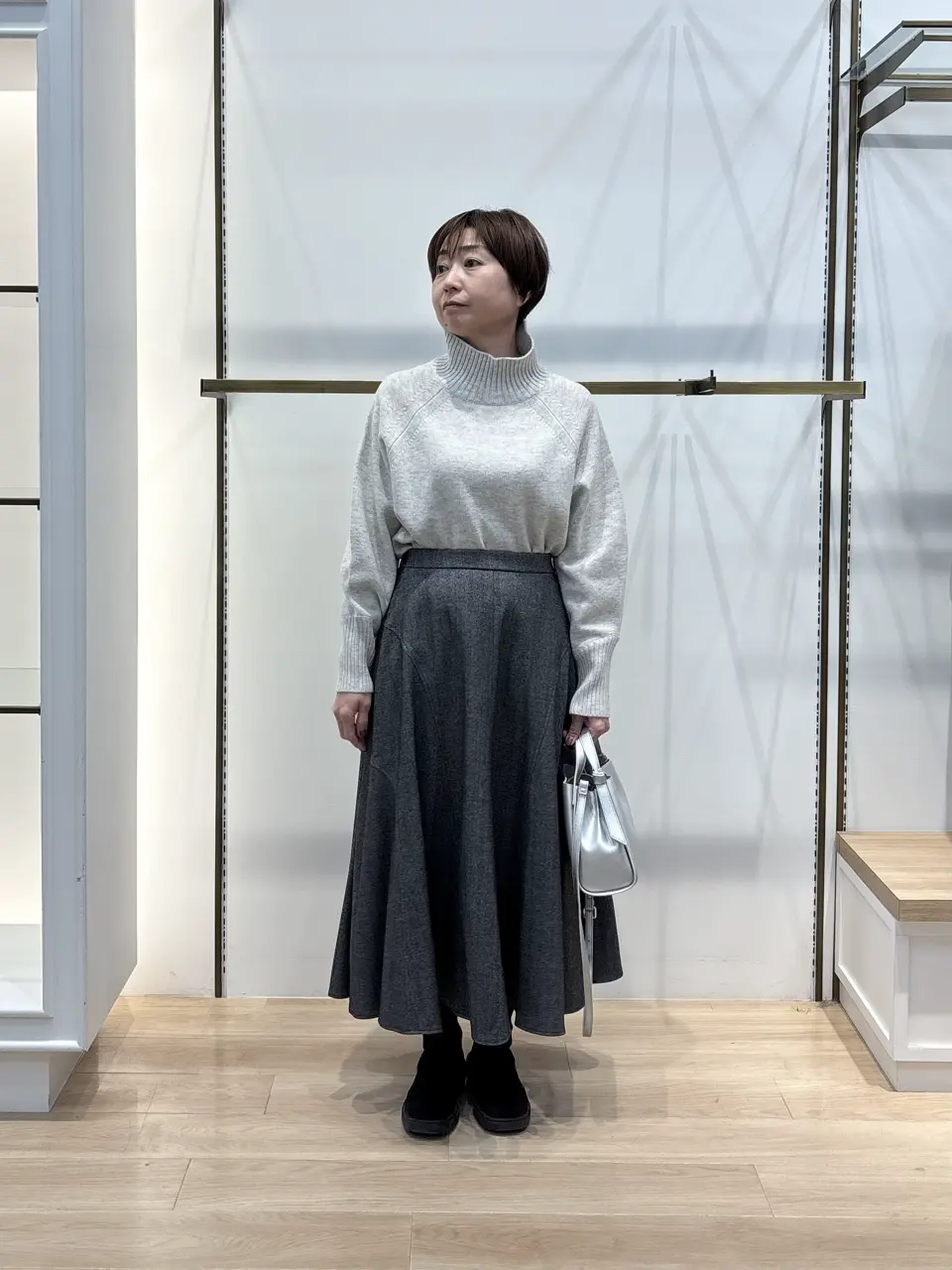 組曲 井上 コーディネート画像