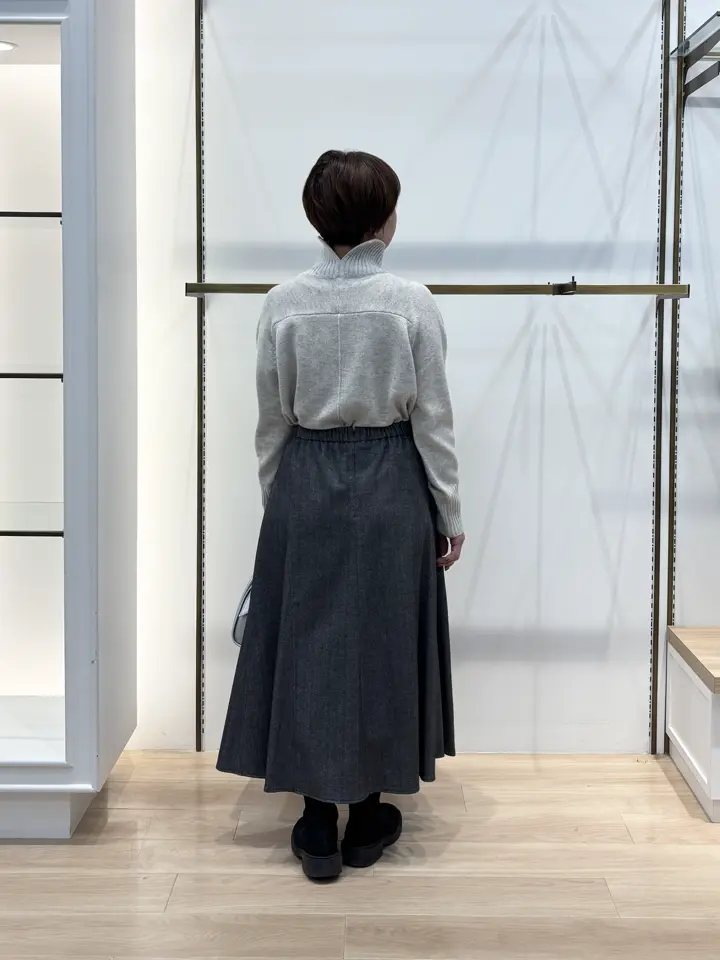 組曲 井上 コーディネート画像