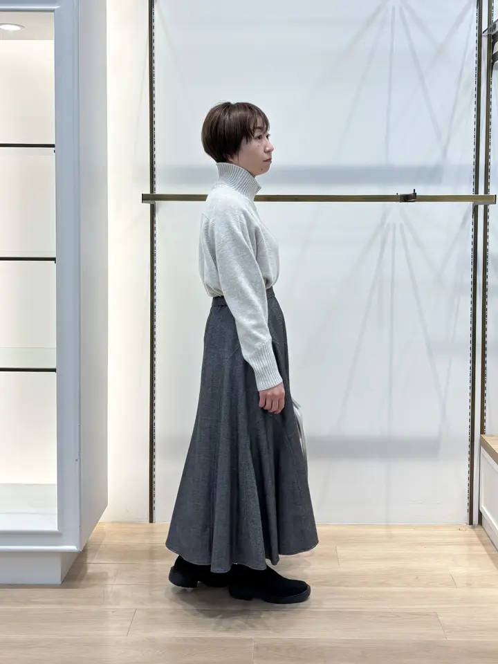 組曲 井上 コーディネート画像