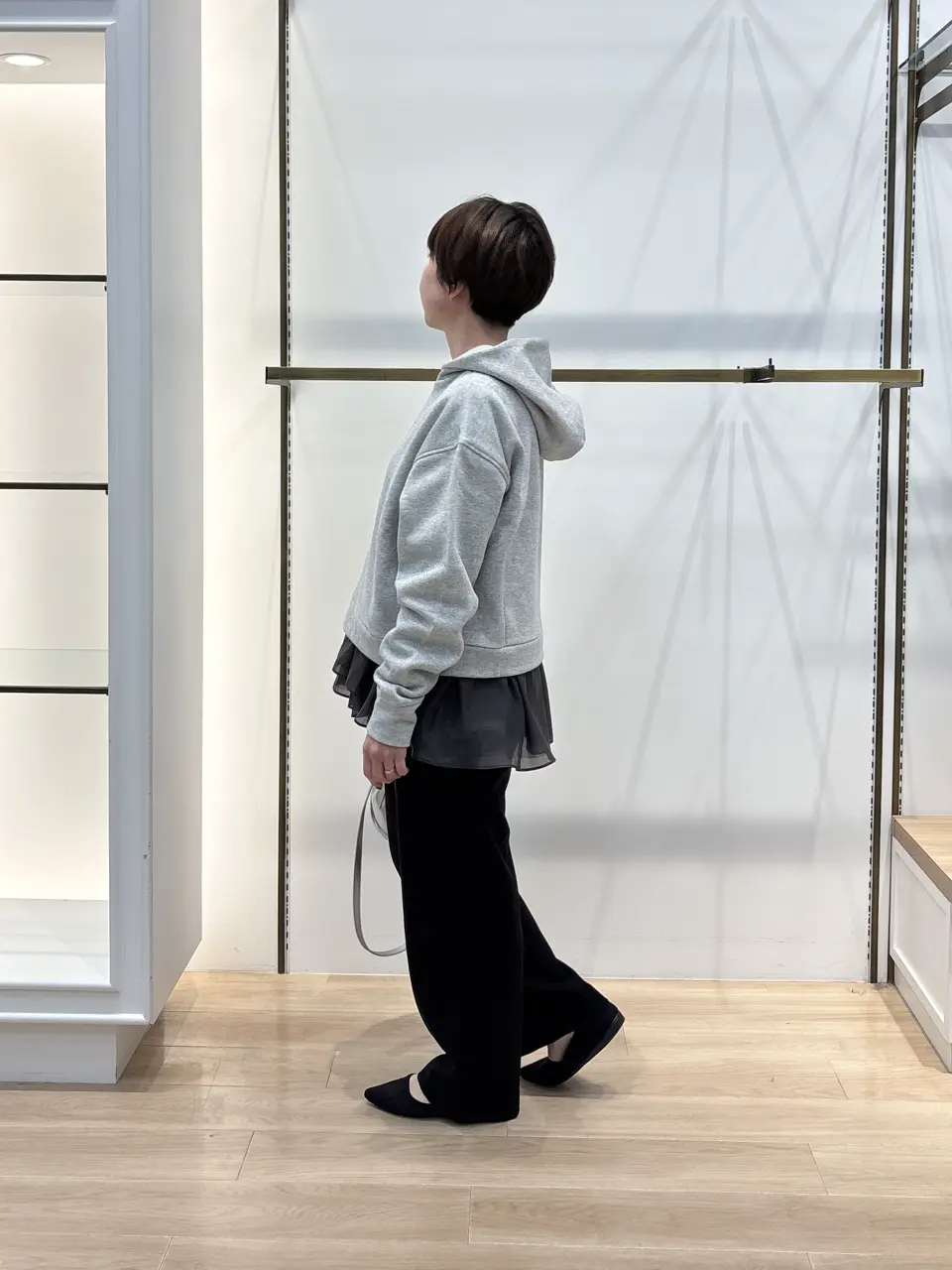 組曲 井上 コーディネート画像