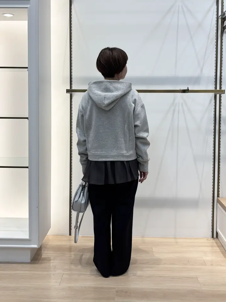 組曲 井上 コーディネート画像