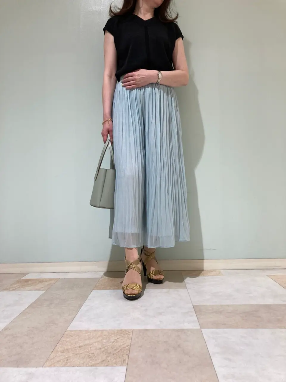 組曲 丸田 コーディネート画像