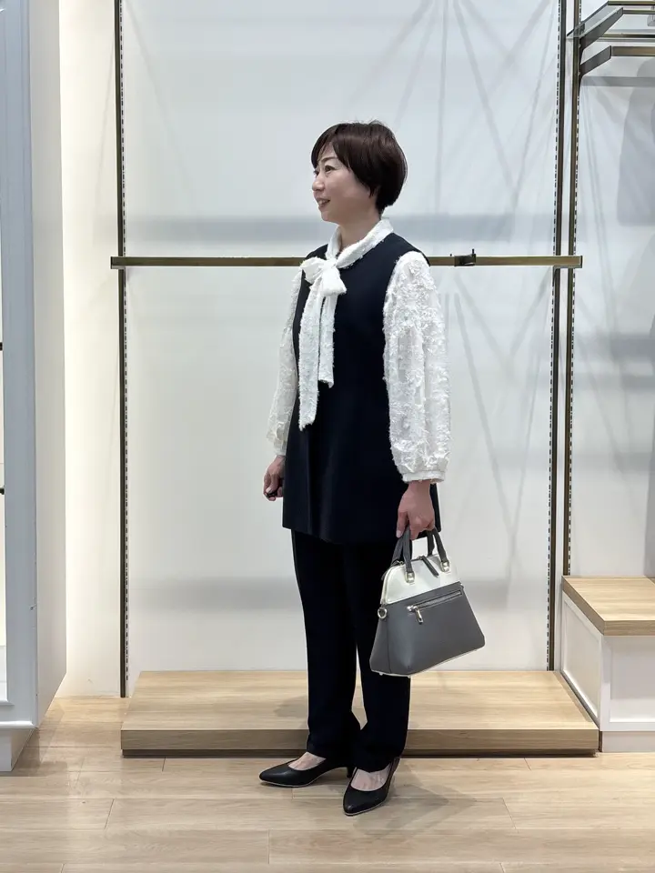 組曲 井上 コーディネート画像