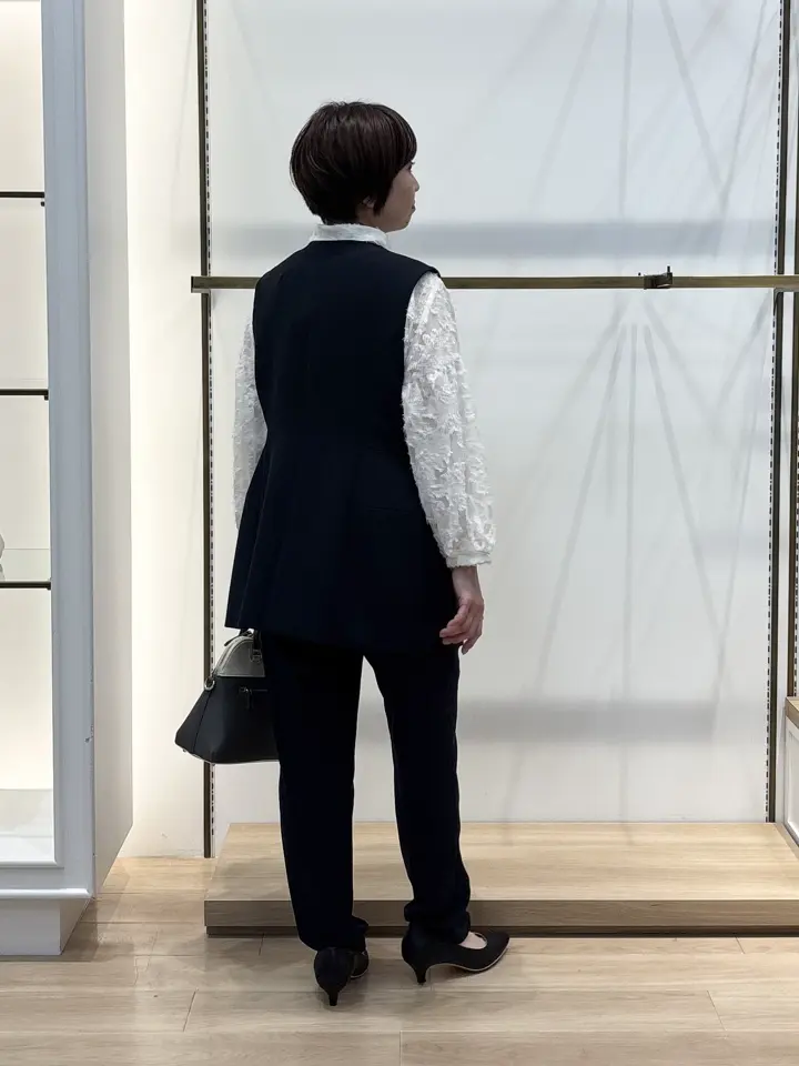 組曲 井上 コーディネート画像