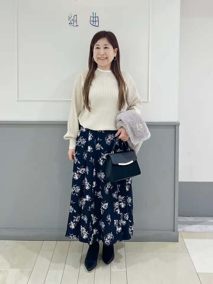 ANY SIS スタッフ コーディネート画像