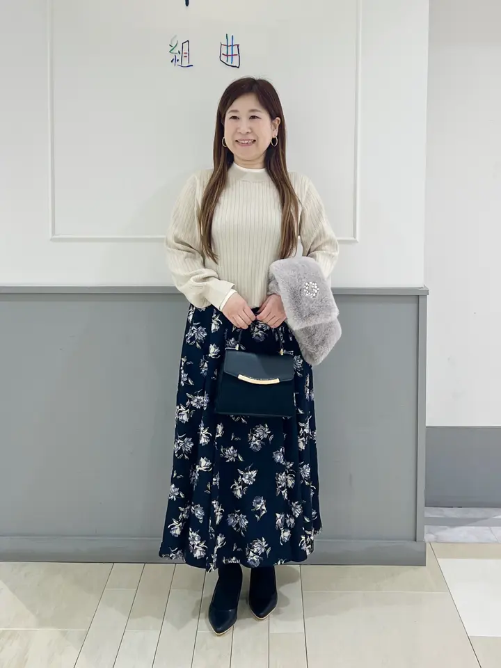 ANY SIS スタッフ コーディネート画像