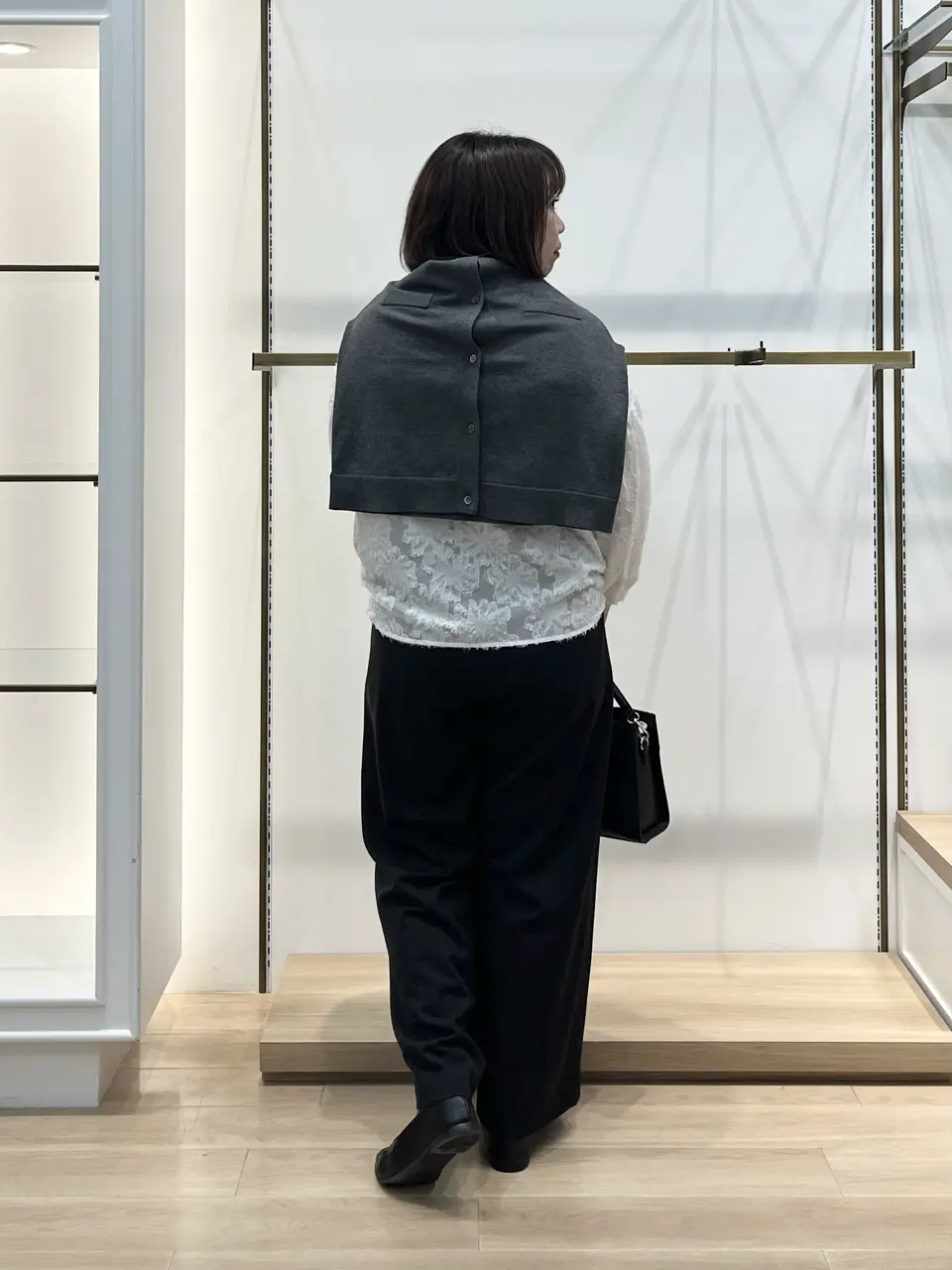 組曲 中山 コーディネート画像