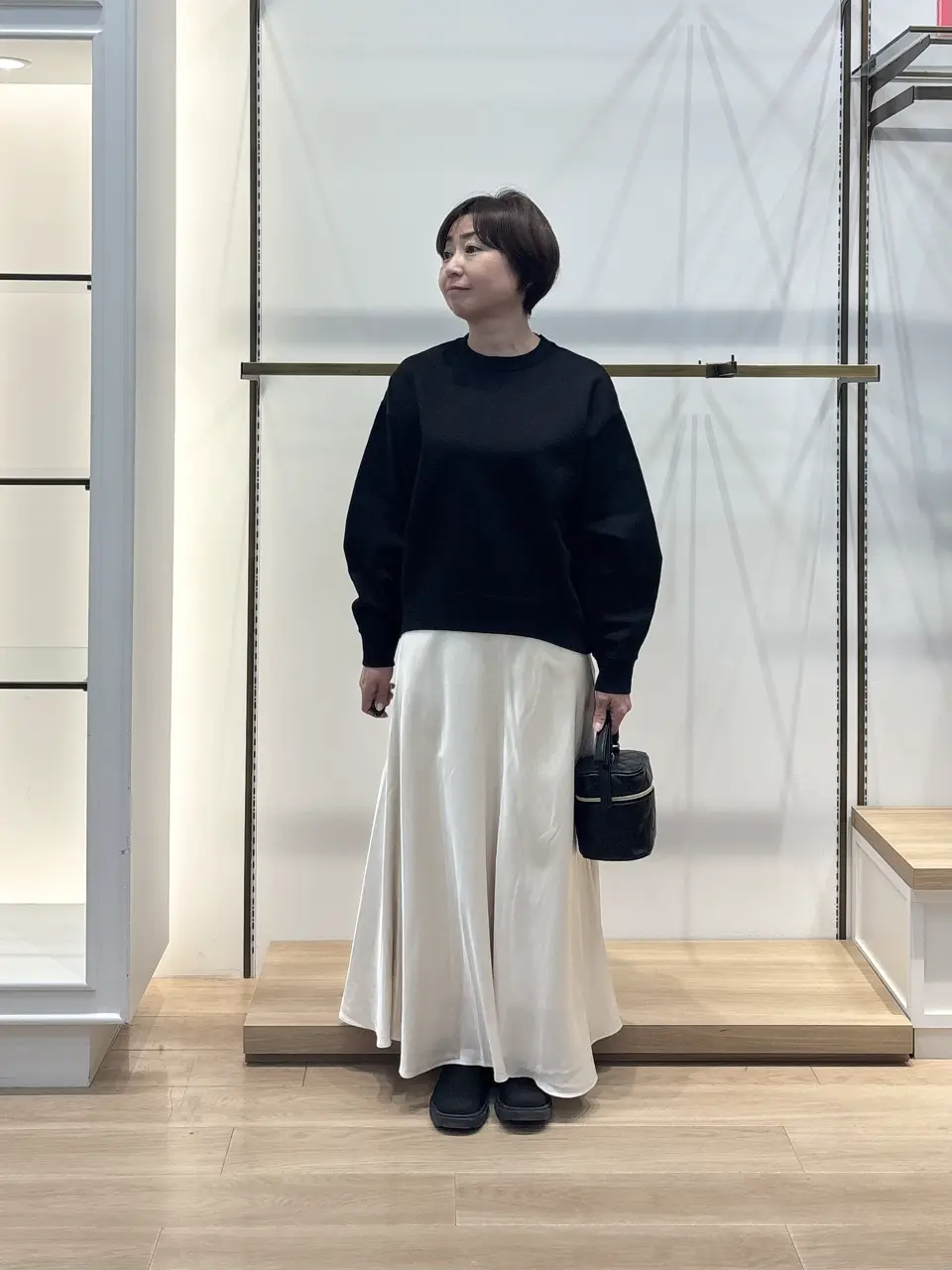 組曲 井上 コーディネート画像